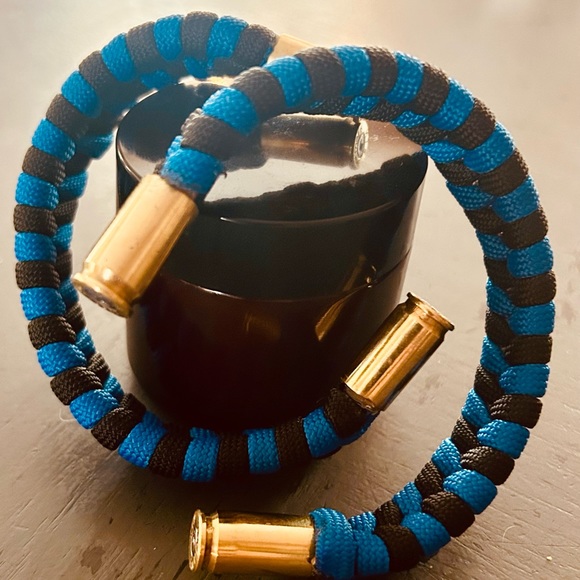 Handmade paracord bracelets - Picture 4 of 8